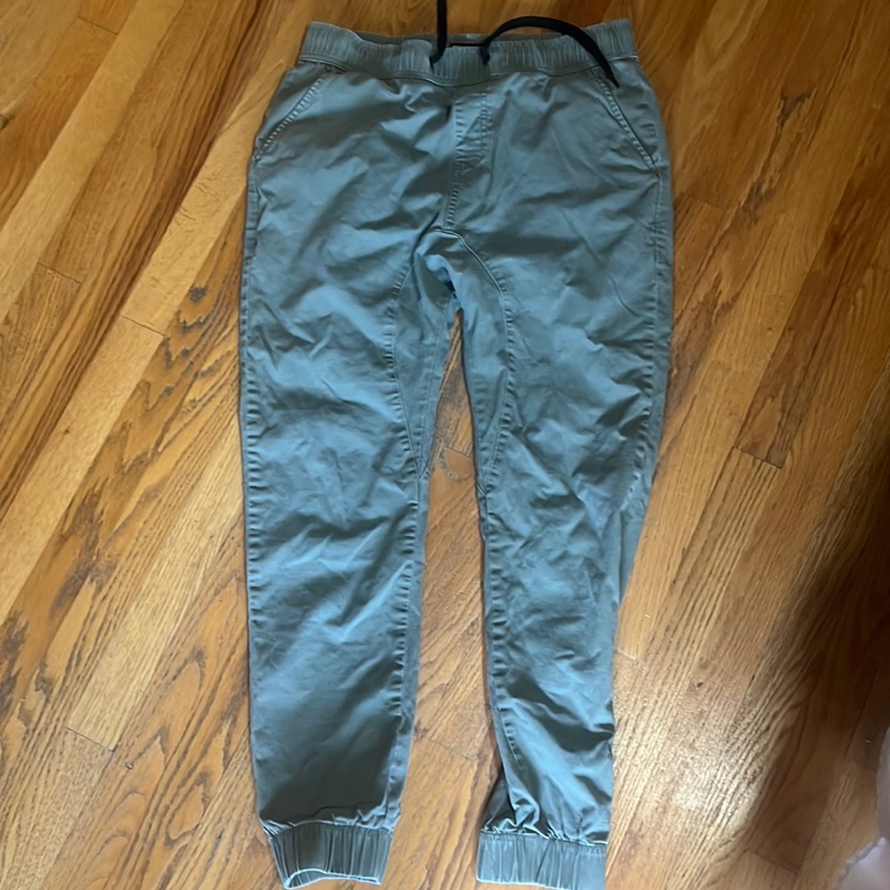 Italy Morn Cargo/khaki pants with cuffed bottom